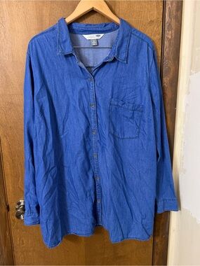Old Navy Women’s 3X Cotton Blue Button-Down Denim Shirt